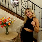 Pic of Kinky Family Hot Gallery
