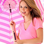 Pic of Aspen Martin Dig for Pink