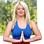 Pic of Yoga pants attired solo girl Layla Price unleashing pornstar ass outdoors