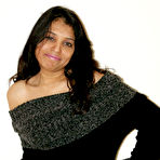 Pic of Indian solo girl Kavya Sharma exposes one breast and then the other