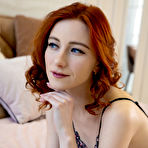 Pic of Young redhead Rona Talin hits upon great nude poses during a solo gig