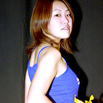 Pic of Amateur Japanese cheerleader Naoko loosing bare ass from panties and skirt