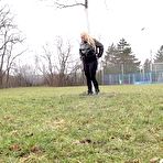 Pic of Got 2 Pee performed by Henriet Hot Pictures