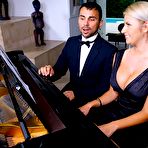 Pic of Really busty milf Chantelle Sky enjoys spreading her legs in stockings