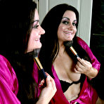 Pic of Mature Pictures Featuring 46 Year Old Victoria Powers From AllOver30