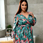 Pic of Miss Raquel My Dad's Hot Girlfriend Naughty America - FoxHQ