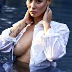 Pic of Iggy Azalea - Topless, covered, GQ (Australia) Woman of the Year Issue - December 2016 | Phun.org Forum