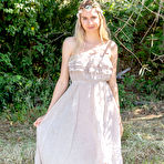 Pic of Emily Swan Nude in Boho Vibe by Deltagamma | Erotic MetArt