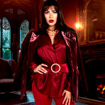 Pic of Gal Ritchie makes all your gangster fantasies come true in this porn parody