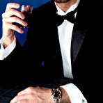 Pic of Tux Glory 2 - MENatPLAY