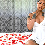 Pic of Honey Gold, Alina Ali - Brazzers Exxtra | BabeSource.com