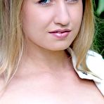 Pic of class-nudes - Sabrina-Blanc set 002