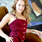Pic of Luna Art in a Big Chair