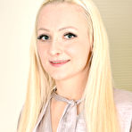 Pic of MiMi M Pale Housewife