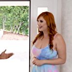 Pic of BRAZZERS - Busty MILF Lauren Phillips Cannot Resist Her Stepdaughter Ariel Darling's Naughty Games With Her Bf - EPORNER