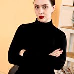 Pic of Little Miss Fox Round Ass Secretary