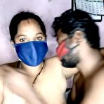 Pic of Tamil Wife Makes Her Husband Happy In Local Sex Video - EPORNER