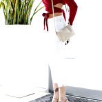 Pic of Netvideogirls - Aerialist Puts On A Show