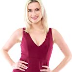 Pic of Lindsey Lakes - Cuckold Sessions | BabeSource.com