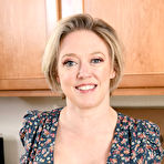 Pic of Dee Williams Mature Housewives All Over 30 - Free Naked Picture Gallery at Nudems