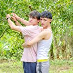 Pic of Boyfun.com | Juicy Fruit