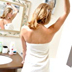 Pic of NuDolls Julia in Scarlet