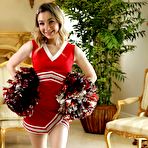 Pic of Lesbian cheerleaders Demi & Rissa play with the sybian - Pornorated Net