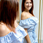 Pic of Medina V Playful Brunette